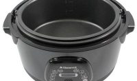 Shamrock 6.5 Qt Nonstick Pressure Cooker with Voice Command 2